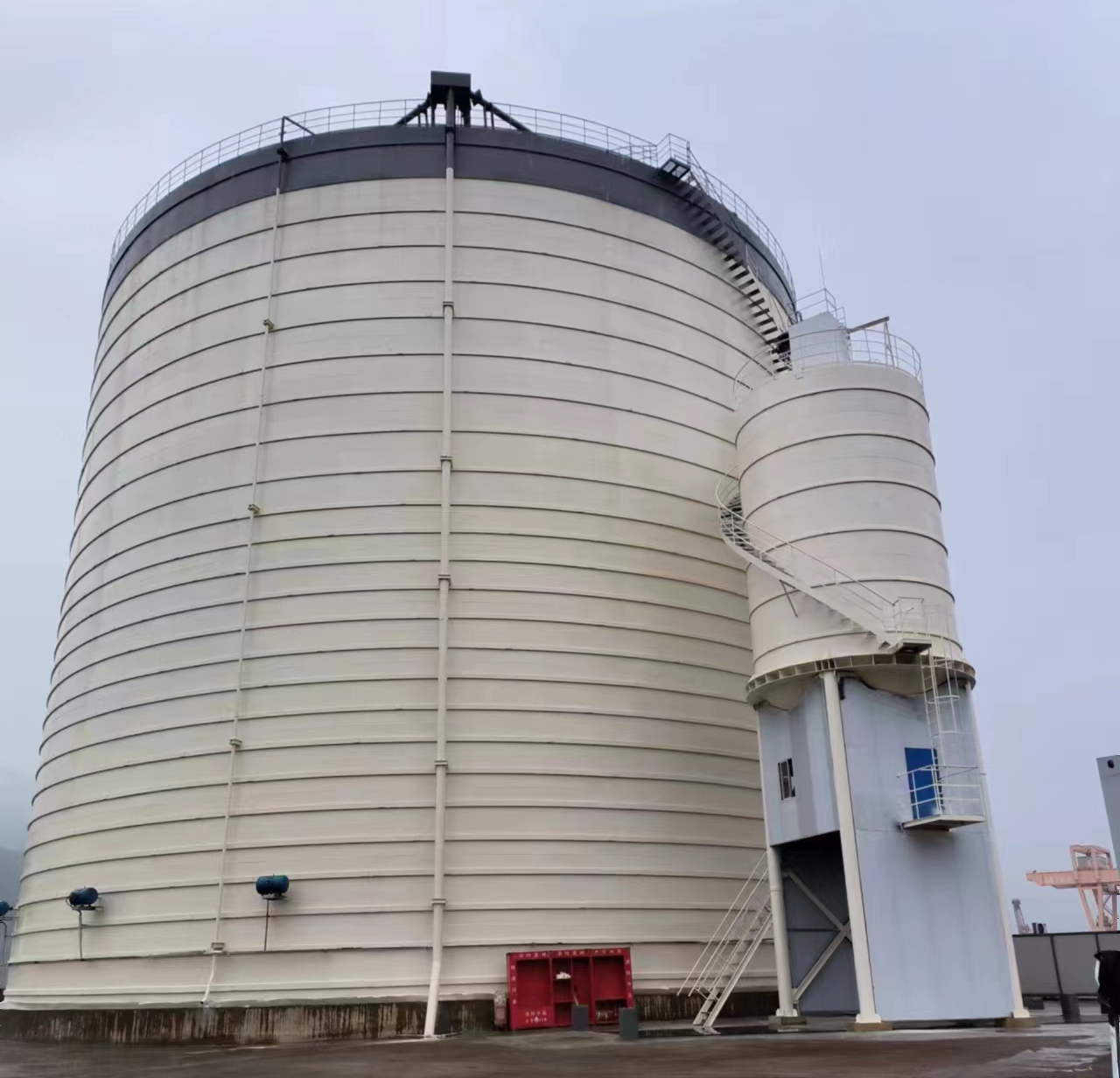 城子河10万吨水泥钢板库